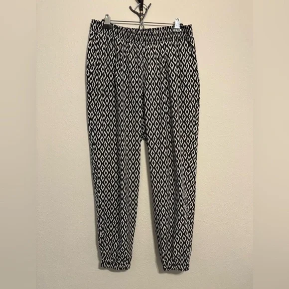 Black and White Geometric Joggers - Picture 1 of 4